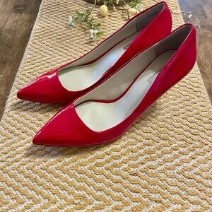 BCBG Vibrant Red Patent Heels Excellent condition like New